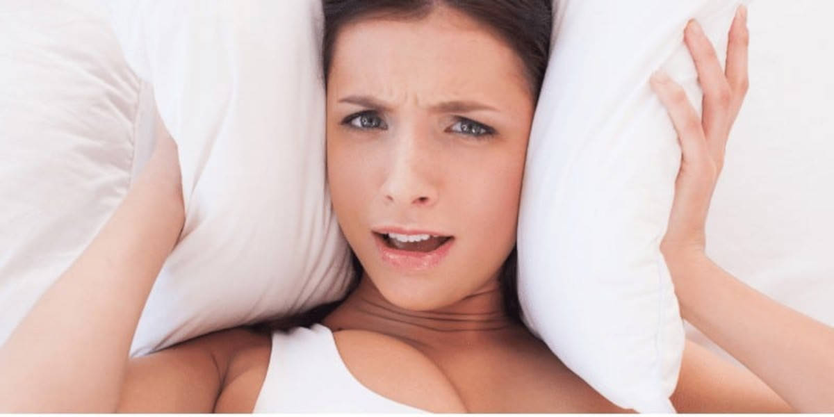 10 Ways to Block Out Traffic Noise in the Bedroom